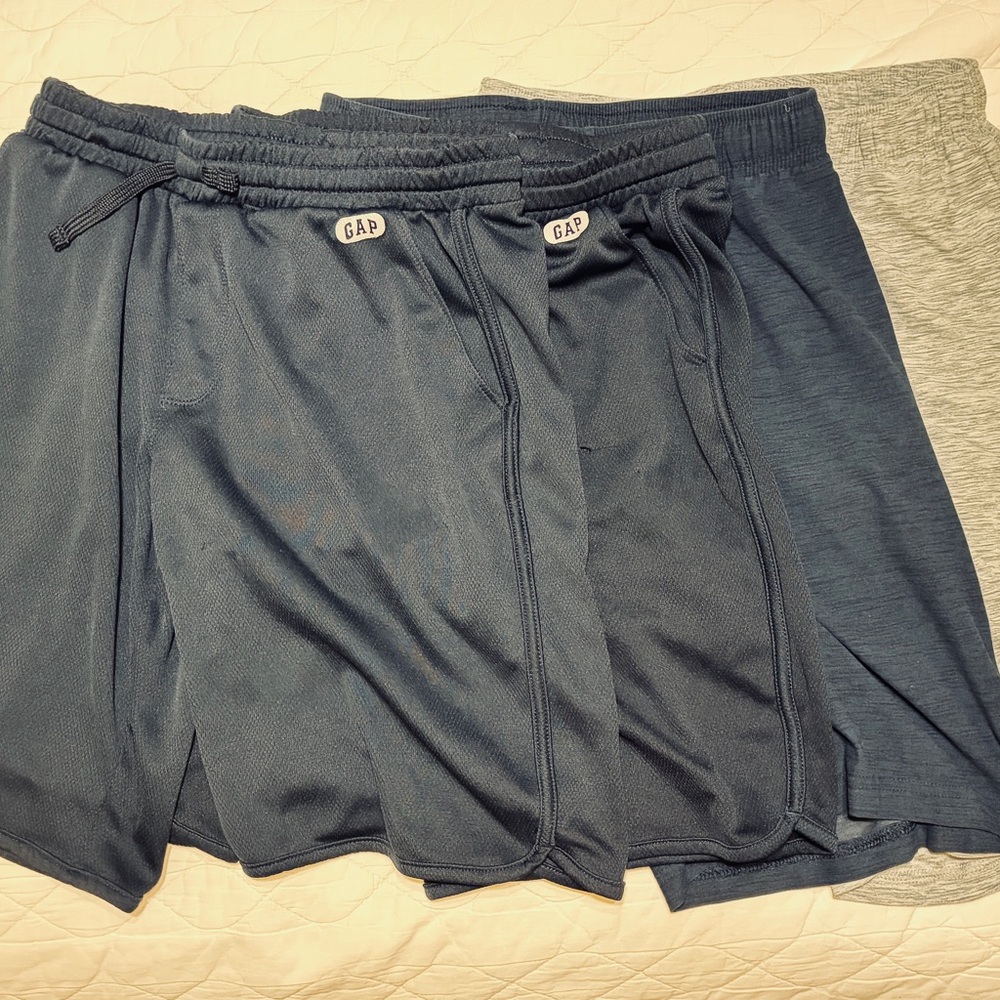EUC GAP/OLD NAVY Youth XXL 14-16 Athletic Shorts Lot of 4